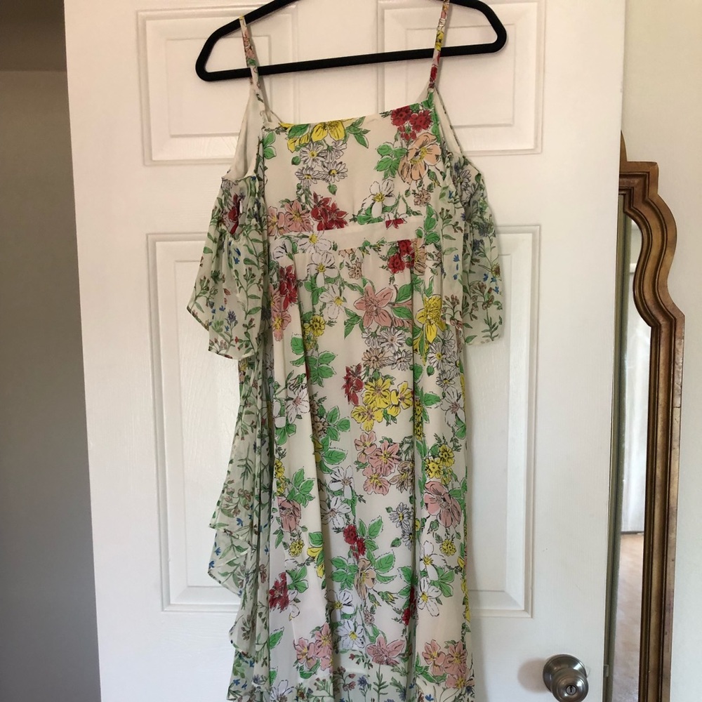 Summer flowery midi dress in beautiful colors